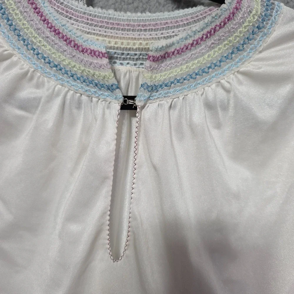 Vel Made Womens 80s White Nylon Tricot Pajama Set Smocking Granny Chic Vintage
